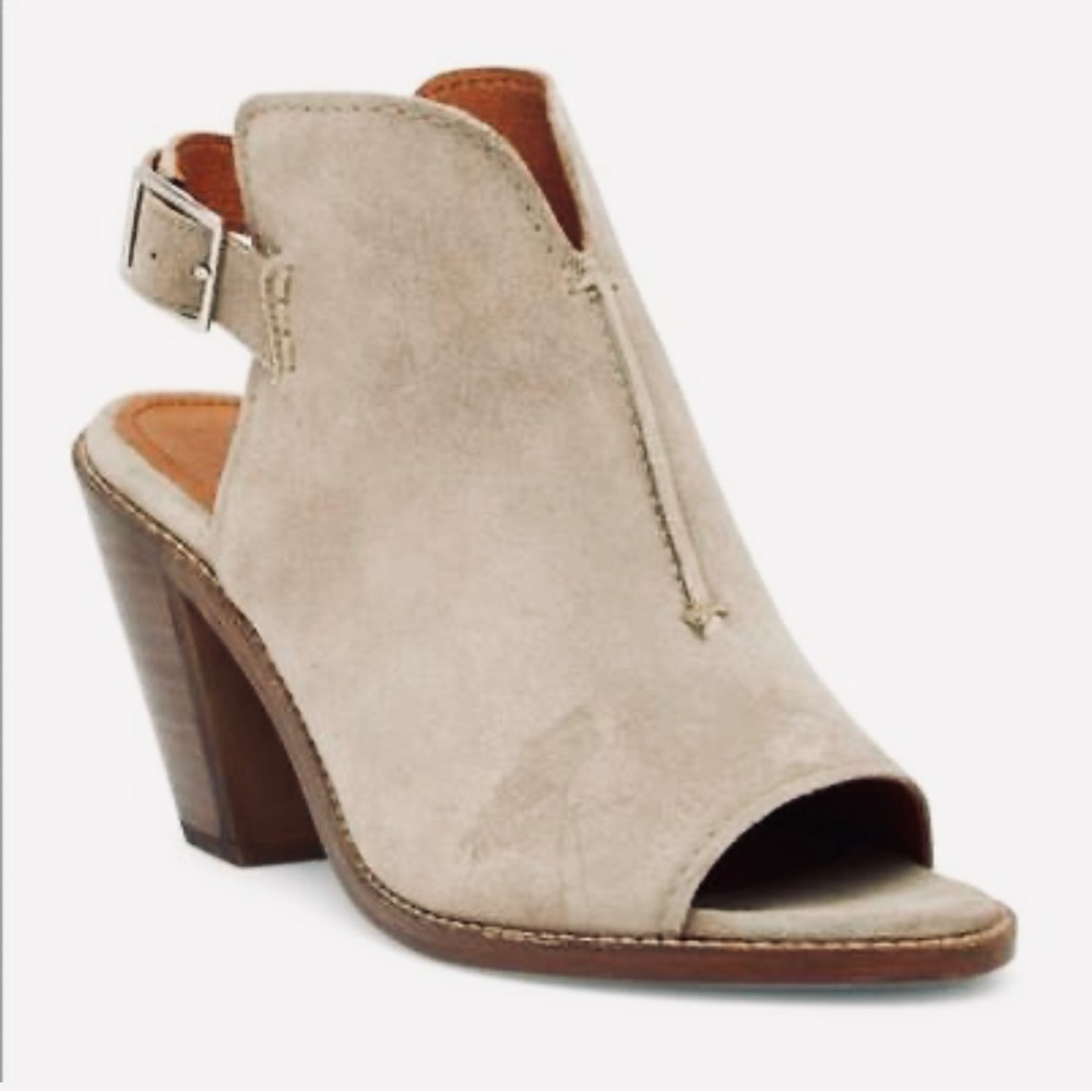 FRYE | Courtney Ash Taupe sling back peep toe booties/block heels (slingback)
